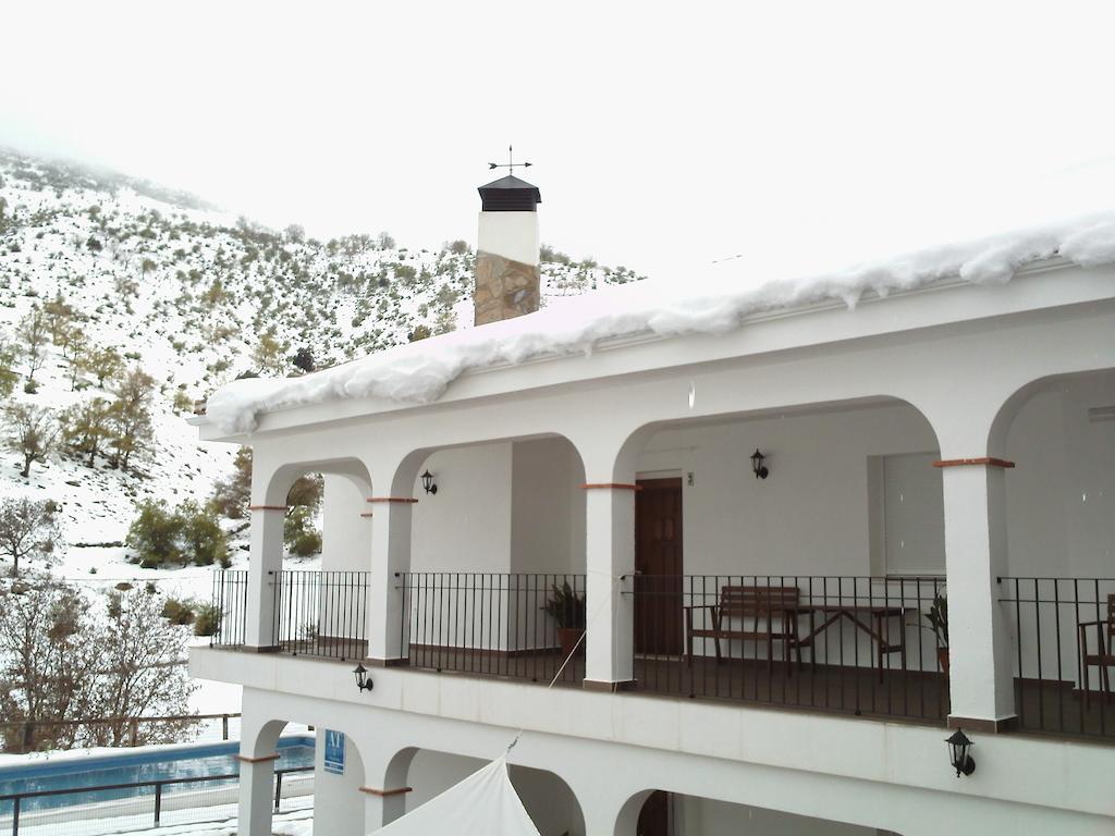 Apartamentos Turisticos Rurales Monte De Las Animas Valdepenas de Jaen Eksteriør billede