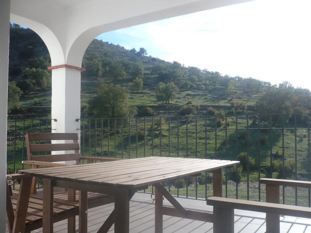 Apartamentos Turisticos Rurales Monte De Las Animas Valdepenas de Jaen Eksteriør billede